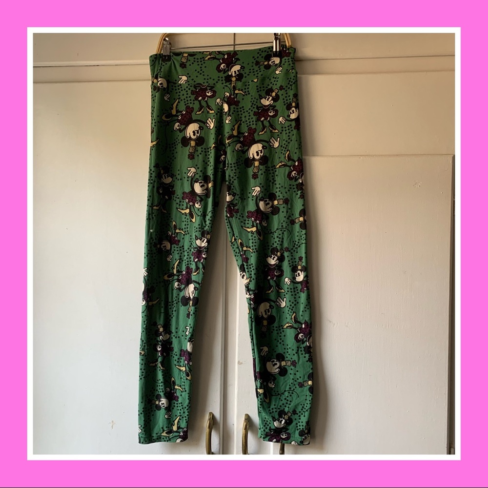 Lula Roe Minnie mouse green leggings!
